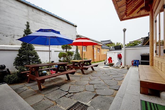 Hanok Guesthouse Jangsoo Чонджу Екстериор снимка